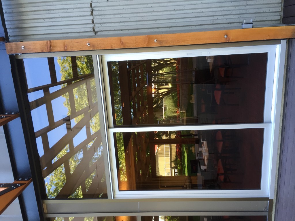commercial aluminum sliding door restaurant